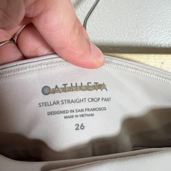 Athleta Stellar Straight Crop Pants Size 26 Travel Work Office Athleisure Tan - Picture 4 of 13